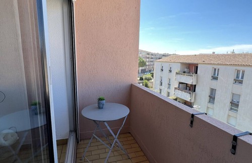 Balaruc-les-Bains Appartement | Studio tout confort, idéalement placé avec parking, pour curistes.