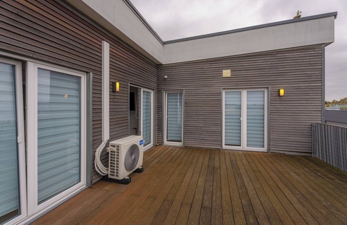 Glinde Appartement | Comfortable, spacious family apartment with large balcony.
