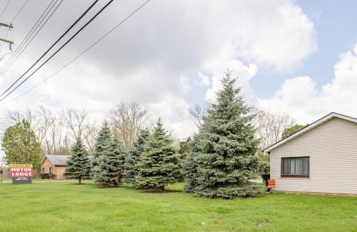 Riverview Appartement | Comfortable Stay in Brownstown w Great Amenities