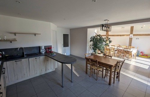 Ceignes Maison | Maison en pierre tout confort 180m2 à la campagne entre lacs et montagnes