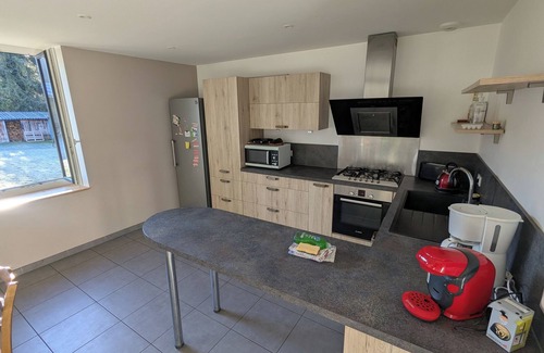 Ceignes Maison | Maison en pierre tout confort 180m2 à la campagne entre lacs et montagnes