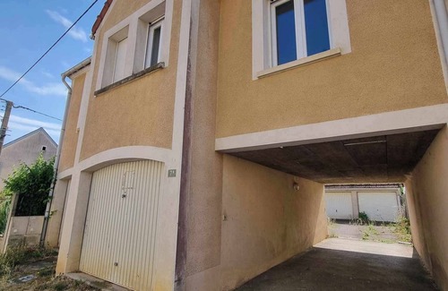 Vallan Appartement | Studio confortable à 5 min d auxerre