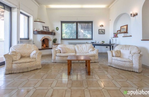 Torre Suda Appartement | Comfortable studio in villa with sea view, in Torre Suda.