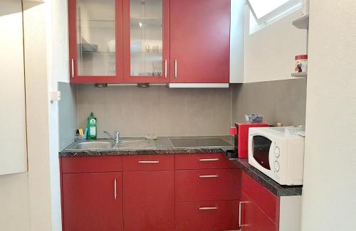 Bevaix Appartement | Comfortable studio in Bevaix with mountain view - 30 m² + Spa