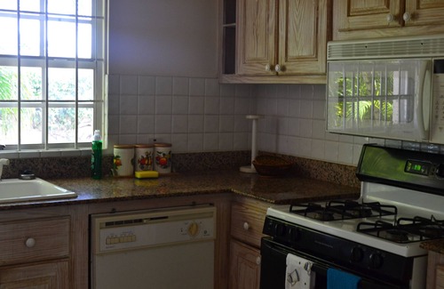 Brighton Appartement | Séjour confortable, tropical, en bord de mer