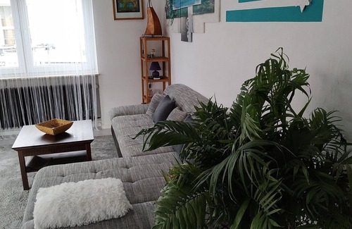 Gocklingen Appartement | Comfortable vacation apartment, 95 square meters, large south-facing balcony