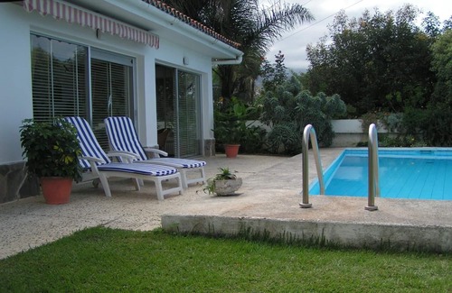 Las Cuevas Maison | Comfortable vacation home with pool and sea views in La Orotava