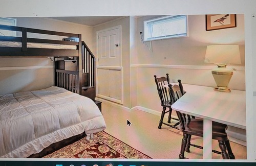New Carrollton Villa | Comfortable villa