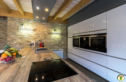 Saint-Mamet Maison | Villa récente grand confort, climatisation, 3 chambres, 3 salles d’eau, jardin