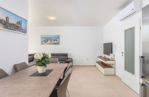 Nova Vas Cottage | Villa confortable avec piscine privée