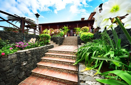 Puerto de la Cruz Maison | Villa confortable avec piscine privée et barbecue, WiFi, Teide et vue sur la mer