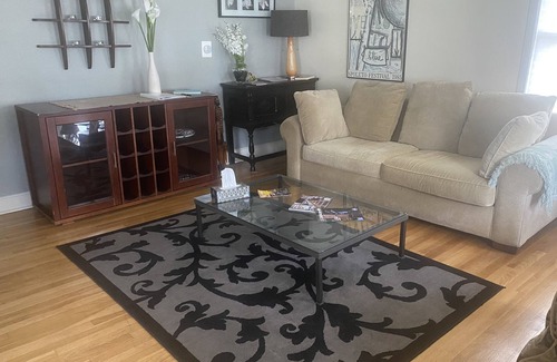 Portsmouth Maison | Comfortable & Welcoming Portsmouth NH Home - Heart of the New Hampshire Seacoast