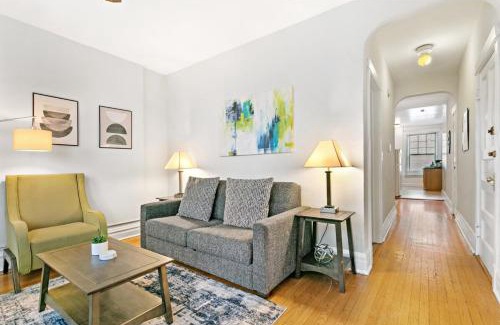 Wrigleyville Appartement | Comfy 2BR Apartment near Wrigley Field - Grace 3