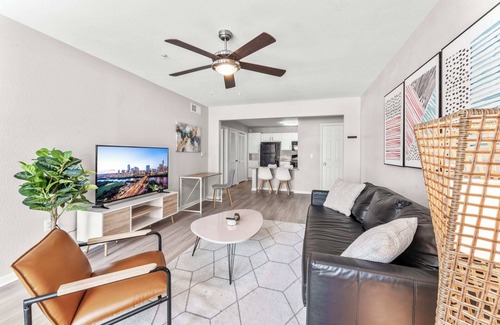 Pleasant Valley Appartement | Comfy 2BR King Suite w Gym&Pool close to DT