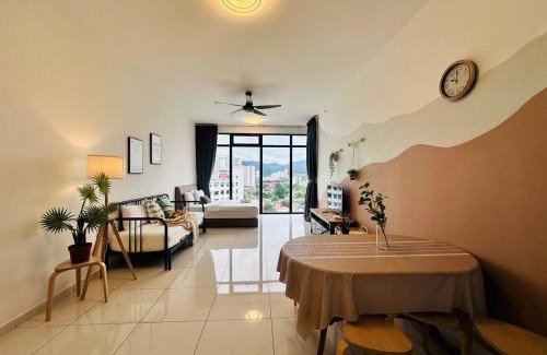 George Town Appartement | Comfy 2BR Sunny Suite Sky Pool & Stunning Views