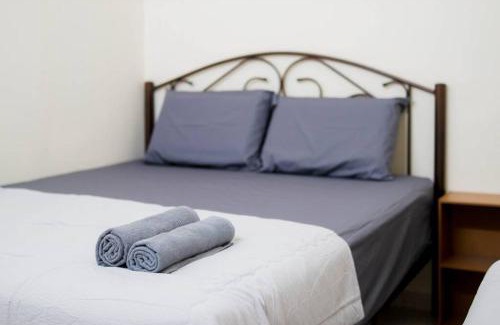 Asam Kumbang Maison | Comfy 4BR Terrace House Homestay with Netflix and Games