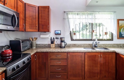 Uvita Maison | Comfy and Convenient Home Minutes from Beach National Park