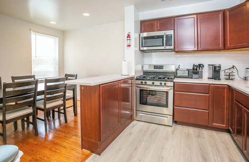 Nauck Appartement | Comfy and Cozy - Min from National Mall