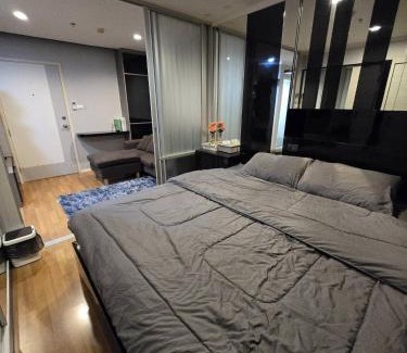 Udon Thani Appartement | Comfy apartment City center Pool Gym WiFi