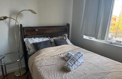 The Heights Maison | Comfy apt with skyline front view Mins away from NYC