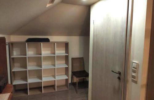 Vecses Appartement | Comfy Attic Near the Airport - Full