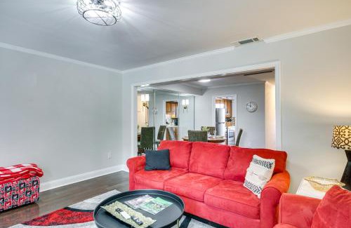 Summerville Appartement | Comfy Augusta Condo with Deck about 4 Mi to Olde Town