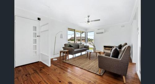Grovedale Maison | Comfy bed quiet neighbourhood