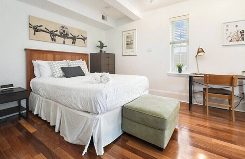 Bloomfield Appartement | ♥Comfy Bloomfield Oasis ~ 5★ Location ~ ♛Queen Bed