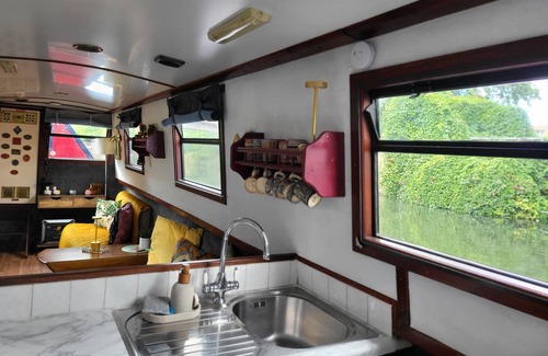 Westbourne Green Location De Bateaux | Comfy Canal Boat in Little Venice for Family & Friends
