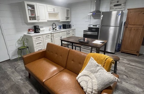 Gonzales Appartement | Comfy, Clean & Pet Friendly