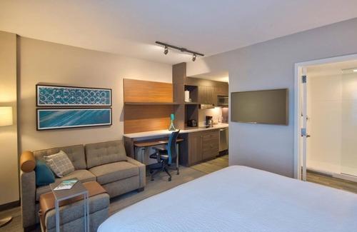 Flagami Hôtel | Comfy & Convenient Stay near Miami Airport | 3 Units | Pool & Breakfast