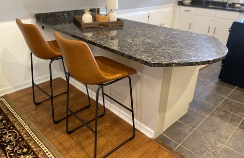 River Forest Maison | Comfy Cozy 2BR Home Away from Home
