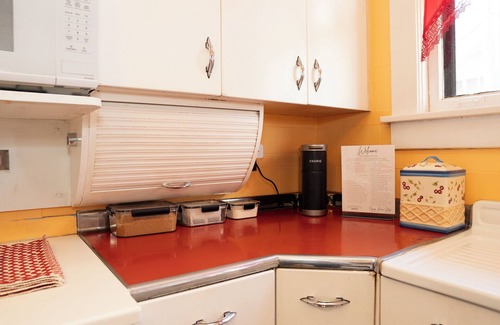 Vollintine-Evergreen Maison | Cozy Eclectic Home near great Midtown area attractions!