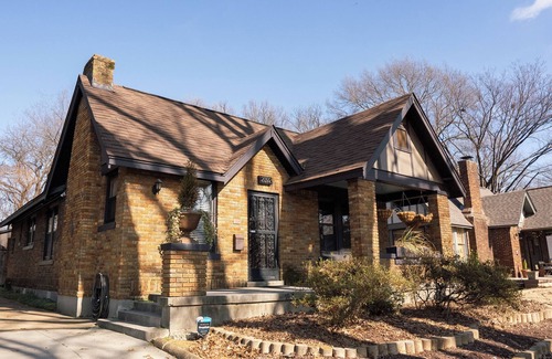 Vollintine-Evergreen Maison | Cozy Eclectic Home near great Midtown area attractions!