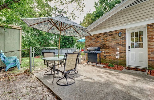Wilmington Maison | Comfy, family-friendly, dog-friendly, 3 bedroom home with a pool
