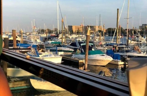 Brooklyn Maison | Comfy Guest Suite with a free parking spot in the heart of SheepsheadBay
