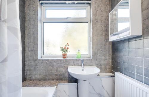 Seisdon Maison | Comfy Home-Vimy Road