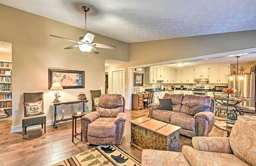 Tate Maison | Comfy Jasper Getaway w/ Community Amenities!