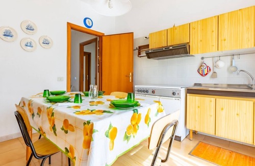 Gonnesa Appartement | Comfy Old Fashion Apartment with Balcony