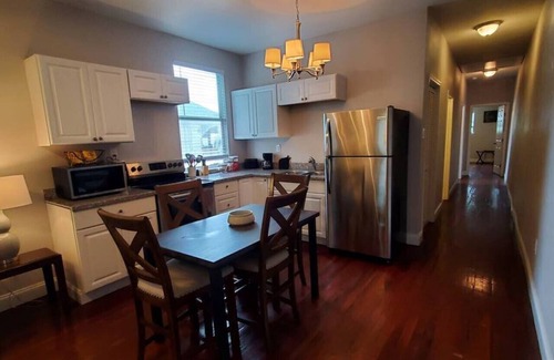 Holy Cross District Appartement | Comfy St Claude 2 Bedroom