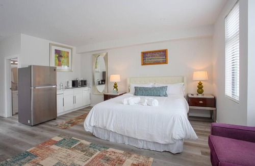 Bankers Hill Appartement | Comfy Studio with Cali King Size Mattress