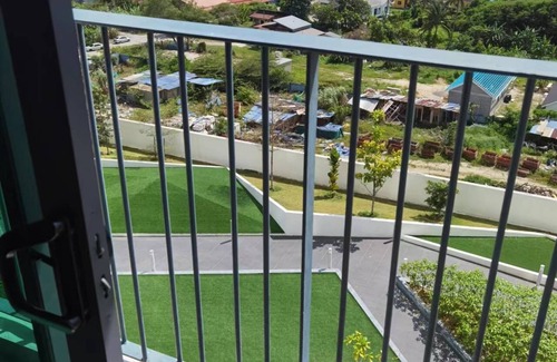 Central Seberang Perai Appartement | Comfy Suite Room with 1 Bedroom and 1 Living Room