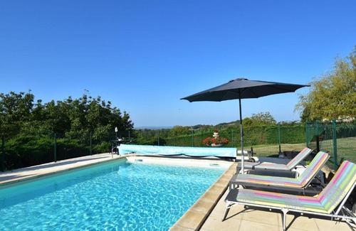 Rocamadour Villa | Comfy villa near Alvignac with private pool