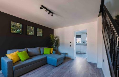 East End Maison | ComfySleep ApartHOUSE