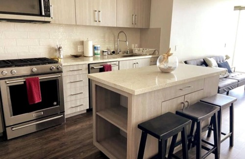 San Diego Appartement | Chic 2-bedroom apartment with fitness room, AC in Downtown San Diego