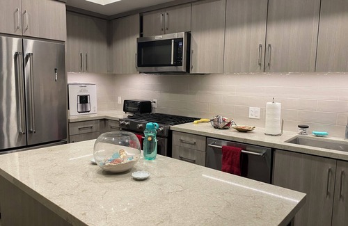 San Diego Appartement | Chic 2-bedroom apartment with fitness room, AC in Downtown San Diego