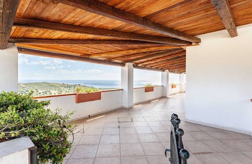 Siniscola Appartement | Comino Alto - Appartamento 8 by Rentbeat