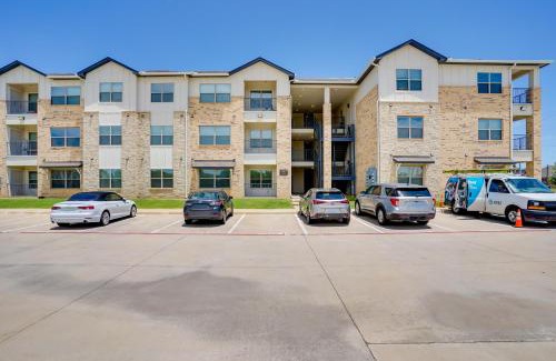 Crowley Appartement | Commute to Fort Worth Newly Built Apt with Pool