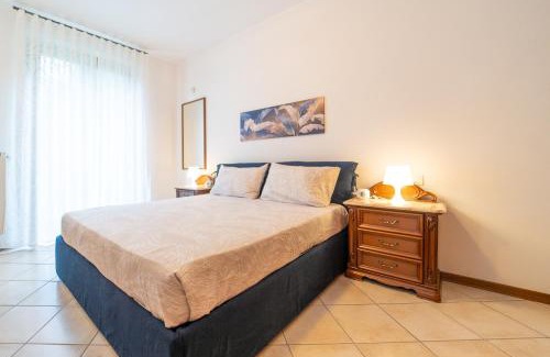 San Fermo della Battaglia Appartement | Como 5 min - House with Terrace and Parking - Wifi