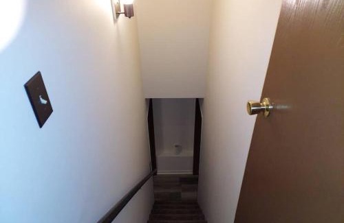 Columbia Maison | ~Como's Finest ~A Home Away From Home ~Sleeps 10 ~